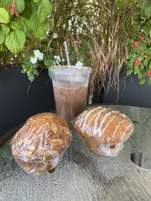 Delicious muffins and great mochachino!