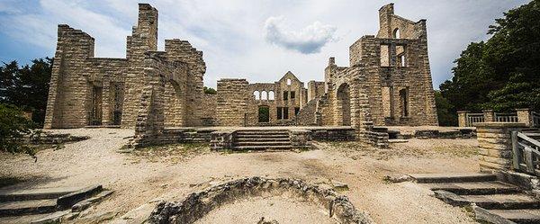 Another view of the ruins of Ha Ha Tonka