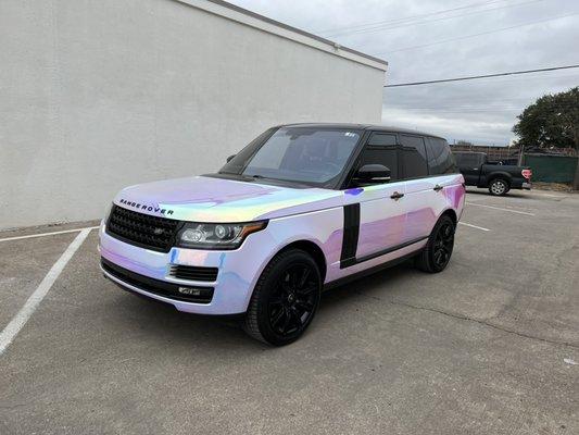 Neo chrome Range Rover wrap