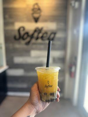 Mango green tea with tapioca and lychee jelly