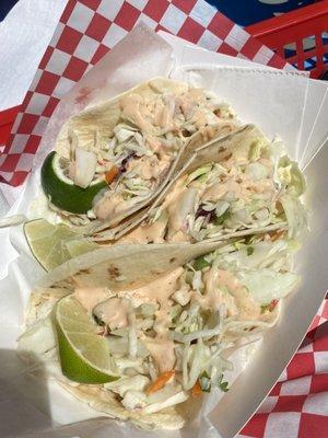 Lobster tacos with spicy sauce