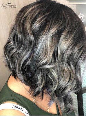 Balayage gray/silver