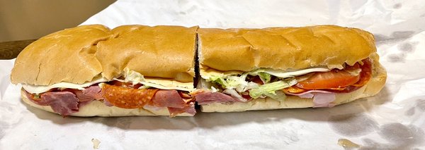 12'' super deluxe cold cut - ham, salami, pepperoni and capicola + lettuce + tomato + hot peppers + oil & vinegar