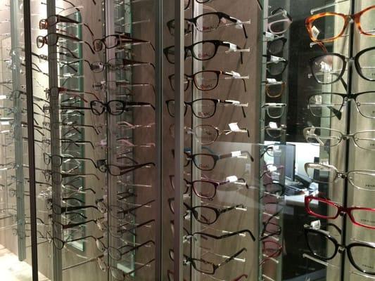 Great, affordable, and stylish frames for men and women, really impressed with their selection.