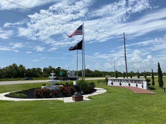 US HWY 27 S VETERANS MEMORIAL (LAKE PLACID, FL) - DEVELOPED AND MAINTAINED BY OUR AGENCY