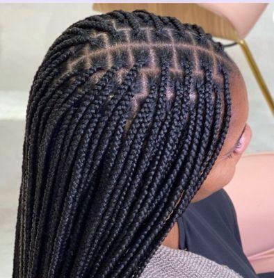 Knotless braids