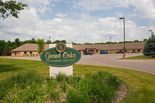 Grand Oaks Nursing Center