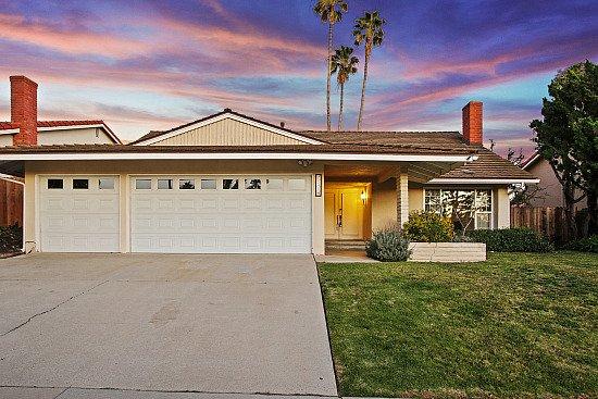 Welcome Home! This is a 4 bedroom, 2 bath home located in the lovely Rancho Palos Verdes.