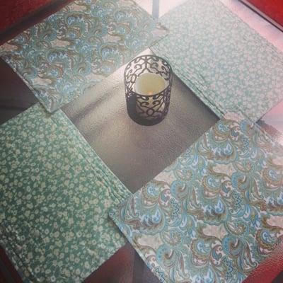 My first home deco lesson! 6 reversible placemats :)