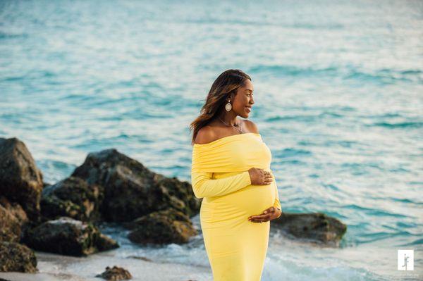 Beach Maternity photographers