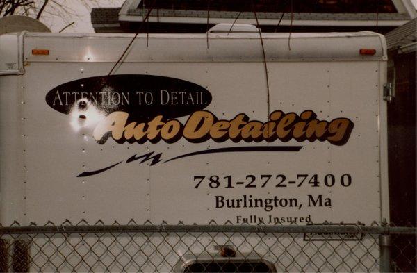 Trailer lettering