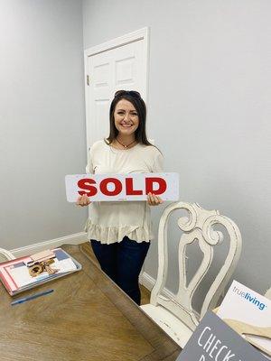 Congratulations to Alecia on her first home!!!