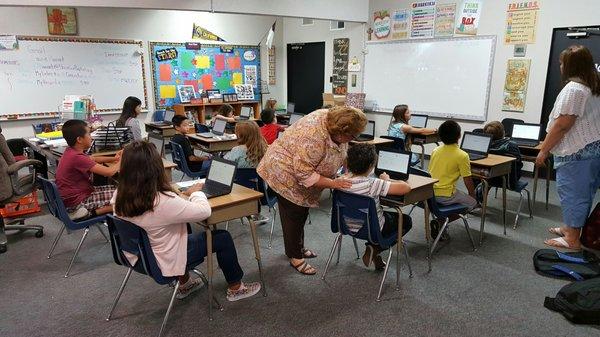 Computer class with Mrs. Hinnant, and Mrs. Yonkers.