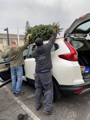 Great customer service.  String and cardboard provided to help on car transport