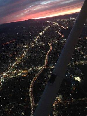 Scenic flight through Burbank airspace, over the 101 and Ventura Blvd on the way to LAX 's Special Flight Rules corridor.