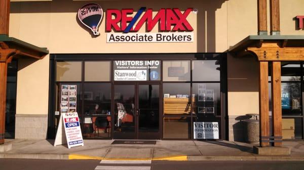 Re/Max Associate Brokers