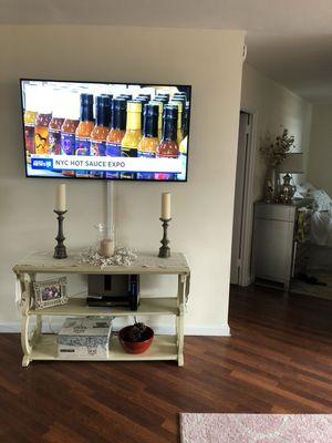 55in tv wall mounted with wire concealment