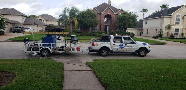 Rob pulled up this morning locked and loaded to clean away all my green bricks! Pure Pressure.