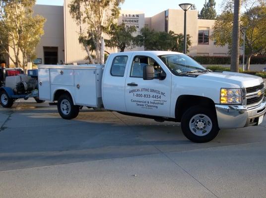 Service Truck on Commercial Job