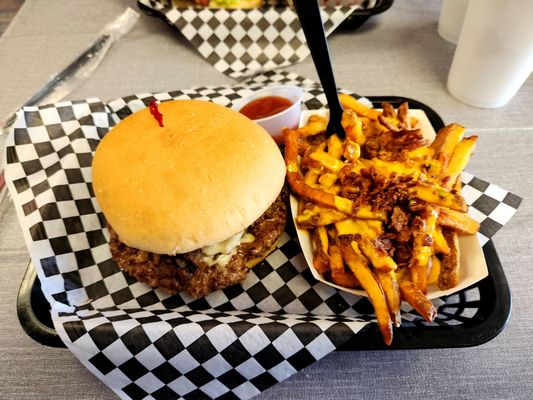 Philly cheesesteak and bacon cheese fries. The fries had canned cheese sauce and not melted shredded cheese, which made them salty and soggy