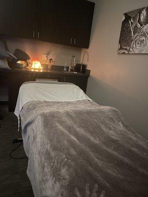 Hand & Stone Massage and Facial Spa