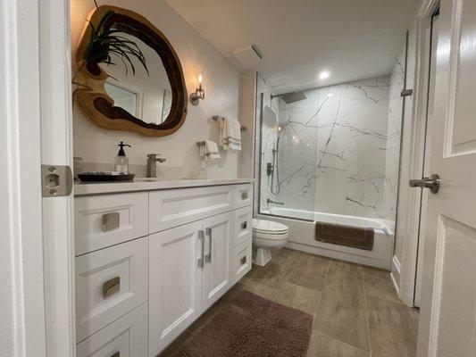 Beautiful Pelican Bay Guest Bathroom