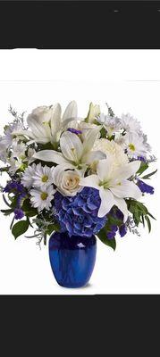 arrangement I chose from the website, minus the blue vase