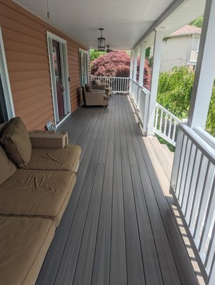 Full screwless timber tech decking