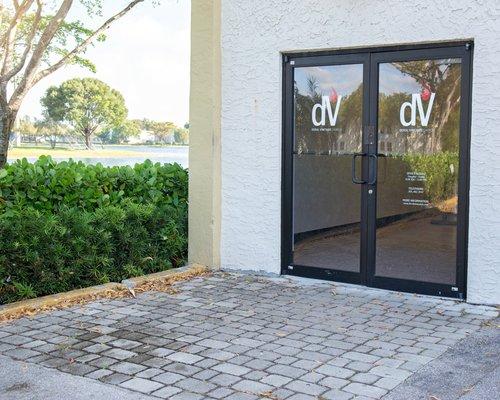 Doral Vineyard Entrance