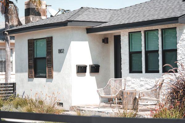 Modern Smooth Stucco Job, Long Beach