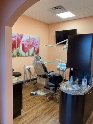 Top of the line Dental Equipment helps us provide you with Flawless dental care