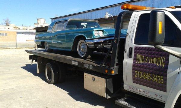 Phil Z Towing Flatbed Towing (210)845-3435 Potranco and Hwy 151 quicker response nearby.