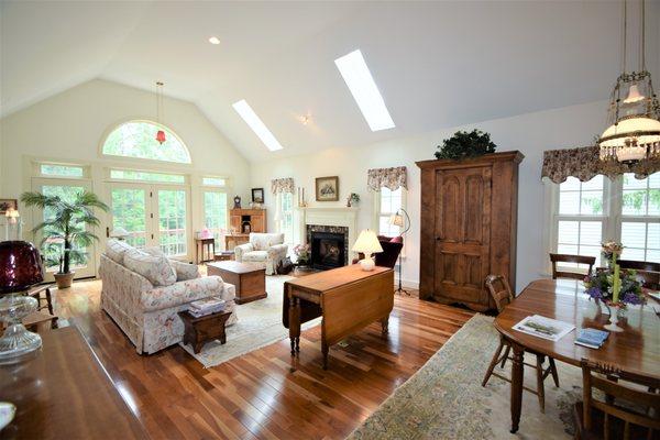 Open floor plan with vaulted ceilings and 4 skylights!