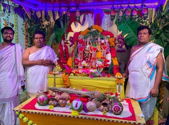 Siva Kameswari Temple Priests