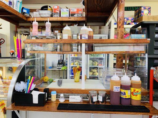 Toppings station