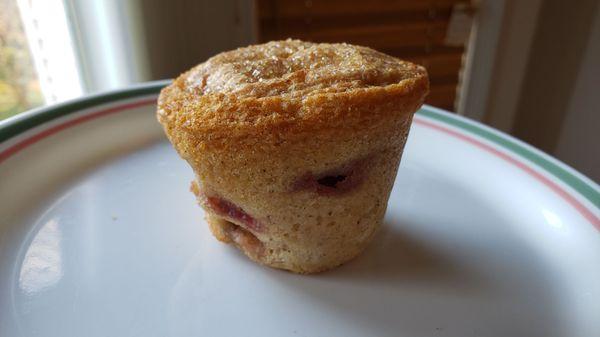 Vegan strawberry muffin ($3). Moist and tasty.