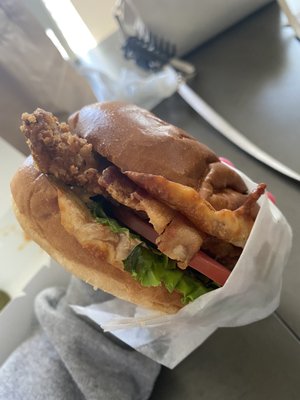 Fried chicken sandwich