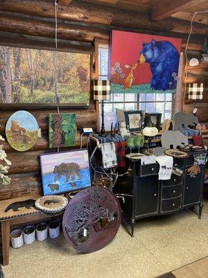 Lori Howell Thompson Artwork / Annette Kelly Photography and Karen Savory Bear Prints