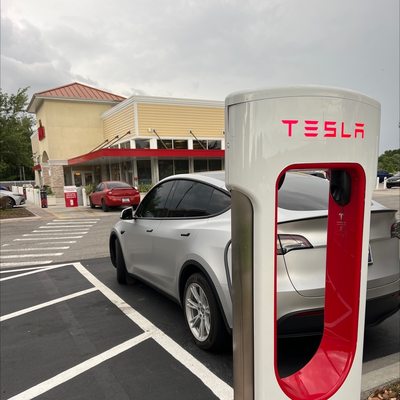 Tesla Supercharger - Plant city