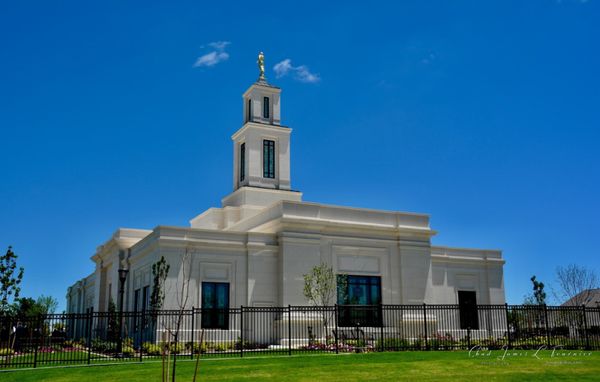 Oklahoma City Oklahoma Temple pictures from TempleVideos.com