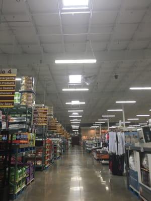 BJ's Wholesale of Taunton -- Northwoods Crossing : 2085 Bay Street, Taunton                    Interior