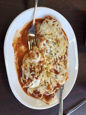 Cheese ravioli-marinara sauce