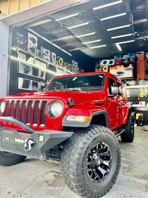 Rock Lights for this Jeep Wrangler