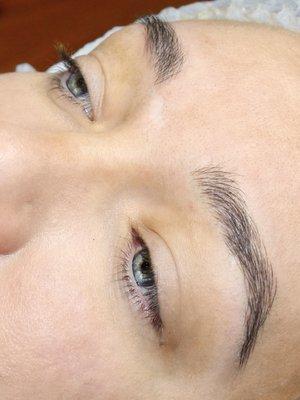 Crisp, clean hair-strokes is the goal! This is what creates great healed results. These brows are going to heal PERFECT!