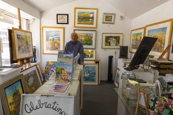 Owner & artist Bill Anderson