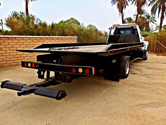 XS Reseda Towing