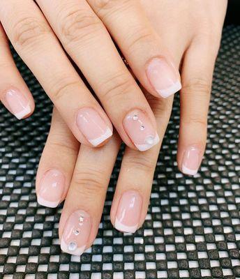 Powder gel French manicure