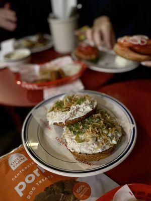 Smoked white fish bagel