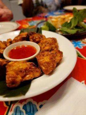 Crispy taro cakes. Peanut was a nice touch. Good fry.