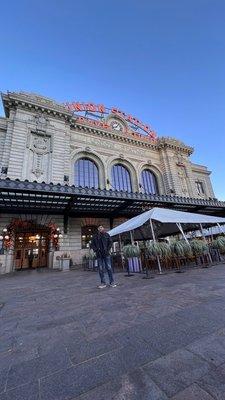 Pick up location. Union station